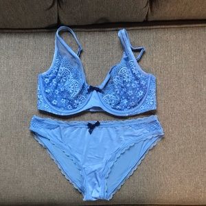 NWOT Body by Victoria Secret Bra and Panty Set